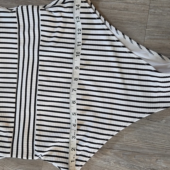 Shade And Shore Striped Swimwear! - Picture 5 of 7